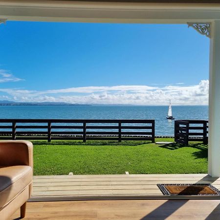 Red Rock Cottage, Beachfront Luxury Clarks Beach 외부 사진