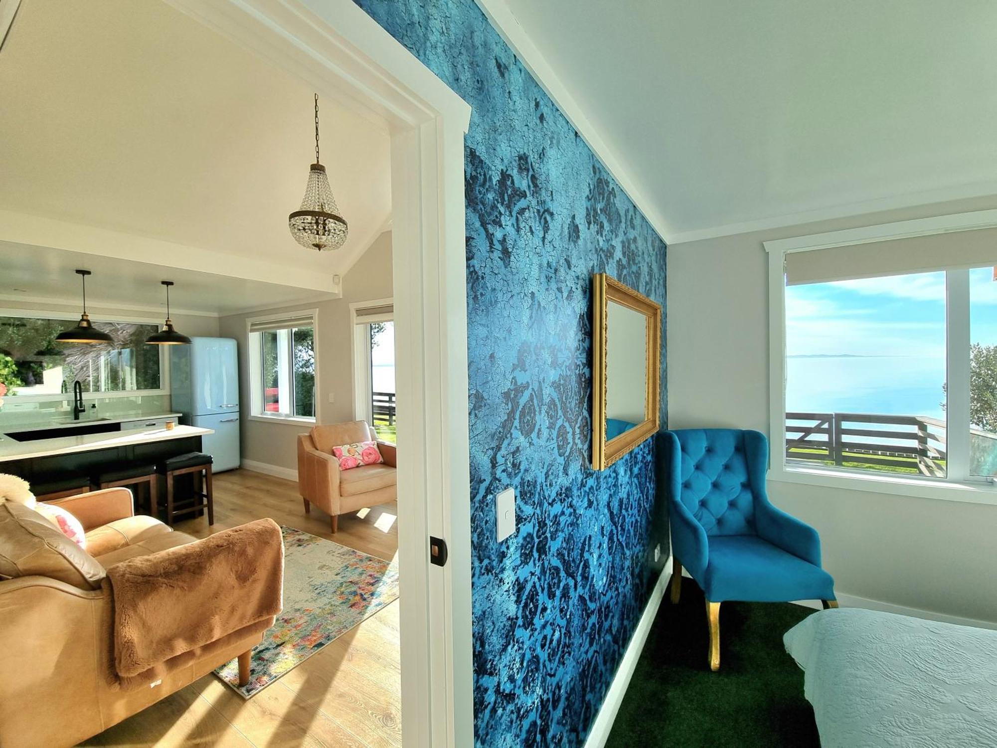 Red Rock Cottage, Beachfront Luxury Clarks Beach 외부 사진