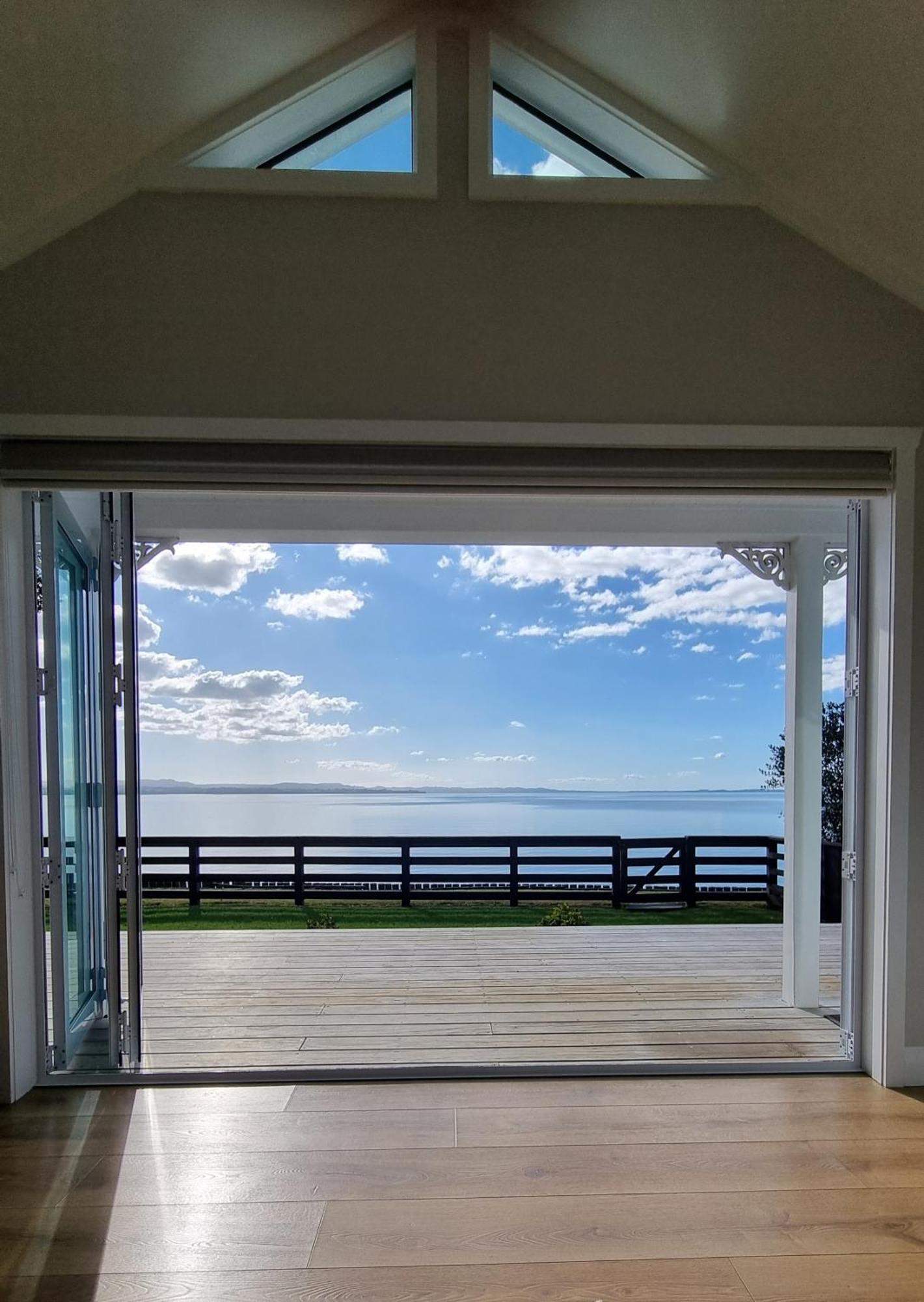 Red Rock Cottage, Beachfront Luxury Clarks Beach 외부 사진